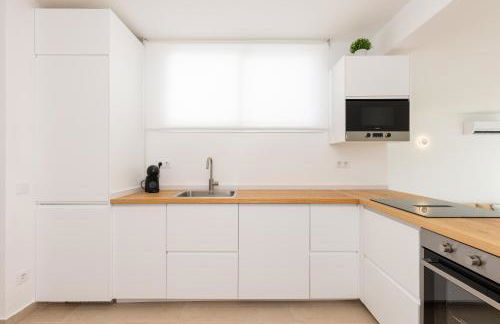 Moderno apartamento totalmente reformado con vistas al mar - Foto 15