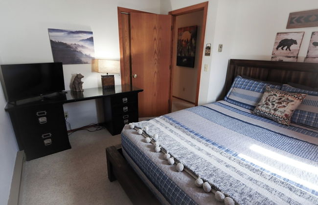 Lookout Lodge An Extraordinary Escape for 10! - Photo 4