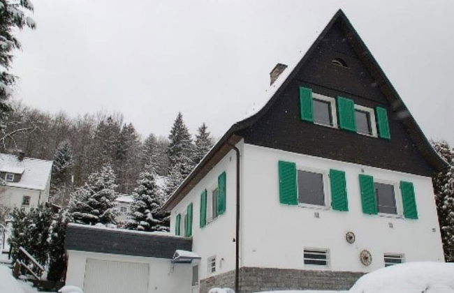 Holiday Home With Terrace in Sauerland - Foto 1