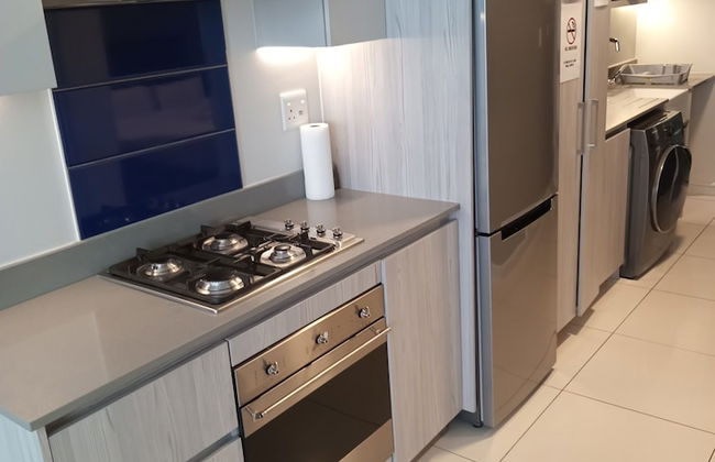 Easy Stay - The Median - Photo 23