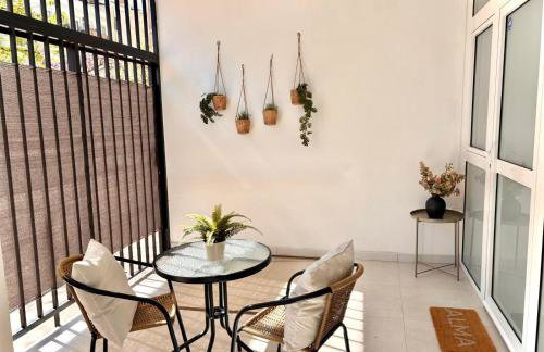 URBAN HOME CENTER - alma - Photo 1