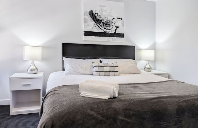 Apartments on Chapman - Photo 6