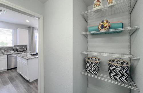 4BR Family Oasis with Gym and BBQ Near Vegas Strip - Photo 18