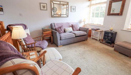 The Mounting Steps - Photo 2