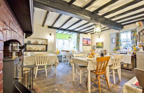 Hawthorn Farm Guest House - Photo 65