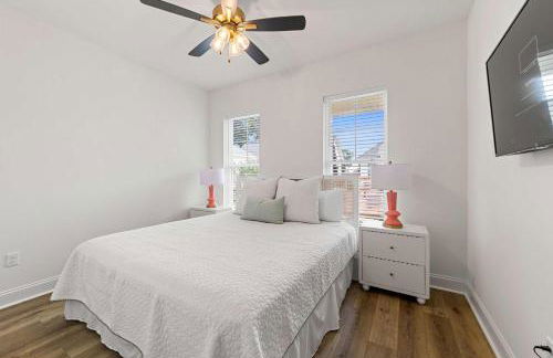 New Breezy Cottage - King Bed - Mini-Golf - Park - Foto 24