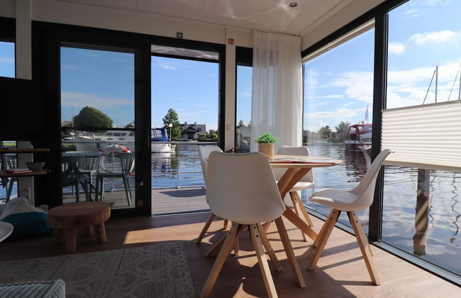 Houseboat in Lemmer With Harbor Views - Foto 22