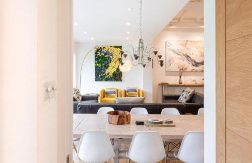 Stunning 6 Bedroom with Swimming Pool & Sauna! - Foto 57