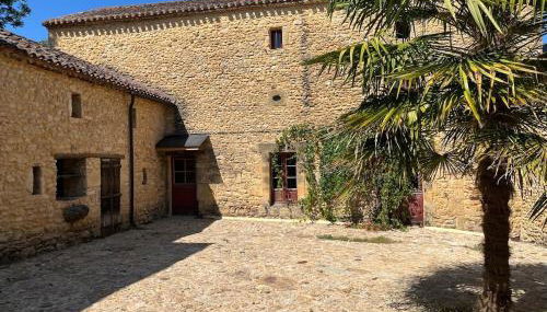Gîtes OSTAL de Marcillac avec piscine - Le Pigeonnier - Foto 3