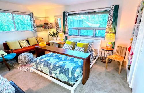 The Twin Palms Art House - vibrant, design-centric oasis, 2 mi to dowtown PS ID 3629 - Foto 28