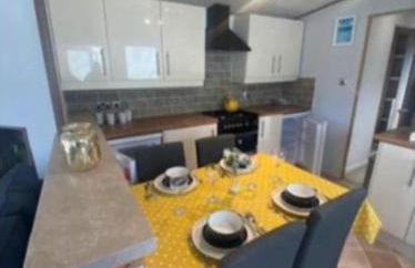 Stylish 4 Berth Caravan At Dovercourt Holiday Park Ref 44413A - Foto 1