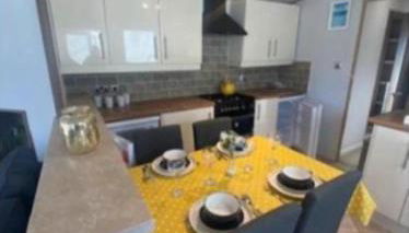 Stylish 4 Berth Caravan At Dovercourt Holiday Park Ref 44413A - Foto 1