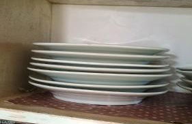 Casa com piscina para até 6 pessoas com duas camas de casal e sofá-cama casal - Foto 6