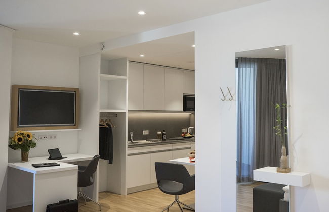 7 Hotel & Boardinghouse - Photo 12