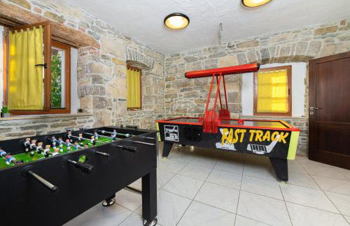 Villa Denis Village in Central Istria for 28 people pet friendly complex of 4 stone houses - Photo 4