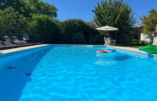 Entire apartment with swimming pool near Aubeterre - Foto 54