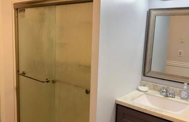 Serene Bayou Retreat - Spacious Family Home - Foto 6