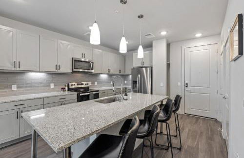 Modern 2BR Poolside Patio Suite in North Austin - Foto 5