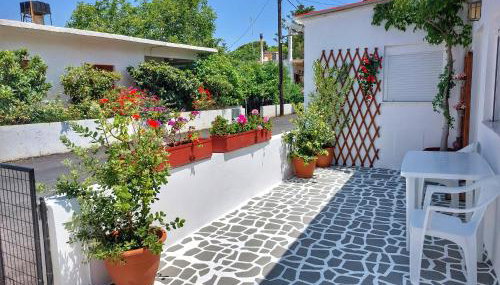 Eva's House, Cozy Apartment in Traditional Village - Foto 3