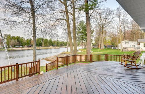 Waterfront Gladwin Vacation Rental with Lake View! - Foto 21