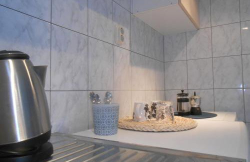 JOVI-relaxing, fenced, private, heated pool & view - Photo 53