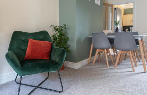Milton Stays - Cosy 2 Bed House, 2 Floors, 15 min Walk to City Center, for up to 6 - Period Features, Cottage Style, Fireplace, Superfast Wi-Fi, Private Garden, Free On Street Parking - Foto 30