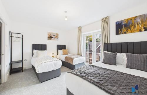 Luxurious 4-Bed Home, Sleeps 12, Free Parking - Foto 7