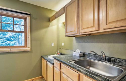 2 Mi to Schuss Mtn! Northern Retreat with Game Room - Foto 40