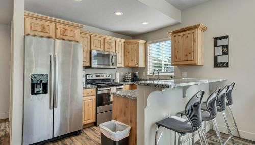 Hill Field 3 by CDH - Photo 2