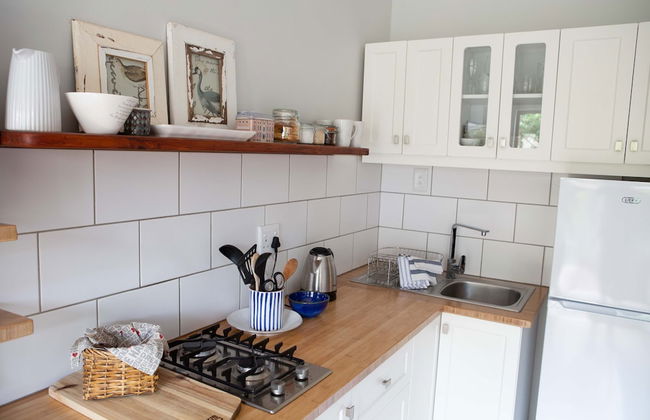 Theebos Anneline's Self Catering Apartments - Photo 9