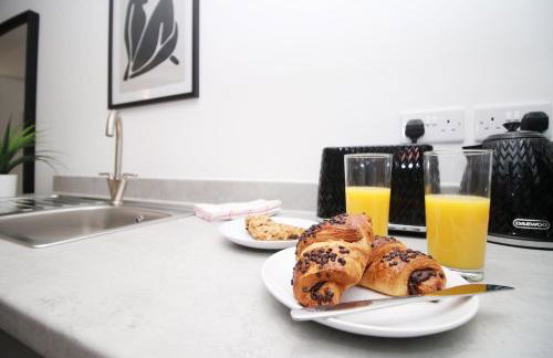 Modern Two BR | Free Parking - Foto 35