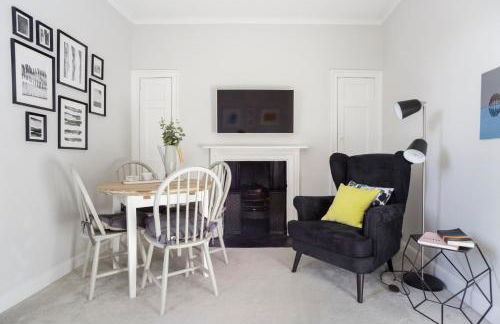 The Apartment, Bath - Photo 9