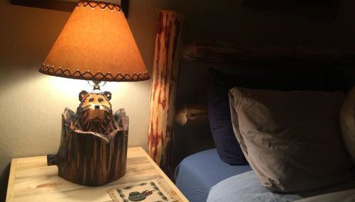 Tahoe Cottage perfect for couples and outdoor enthusiasts - Photo 4