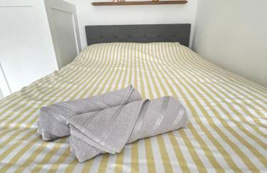 Vibrant Bungalow 2 Bedroom Flat with secure private parking - Foto 12