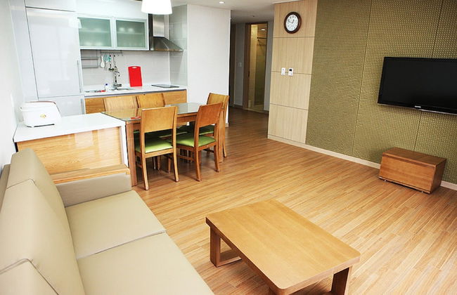 High1 Condominium - Photo 14