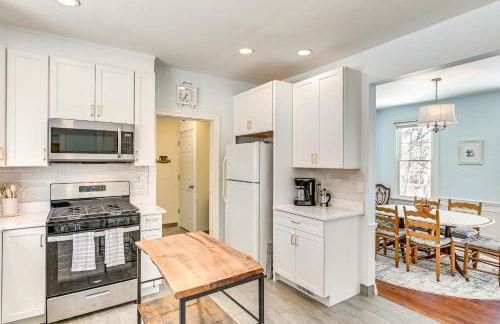 Bright Home Near Pine Lake with Deck and Yard - Foto 8