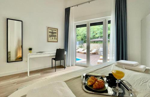 Villa Loqua, Seaview & Private Pool - Photo 15