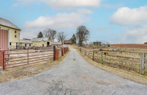 Rural and Historic Detour Escape with Horses On-Site! - Foto 39