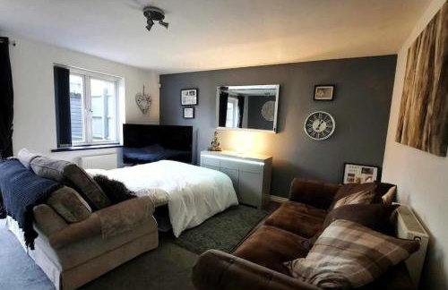 New - Modern Home from Home, 3 bedrooms, 2.5 bath - Foto 16