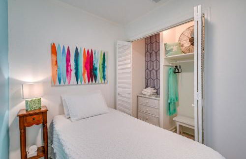 Walk to Ocean Surfside Beach Condo with Pool Access - Foto 19