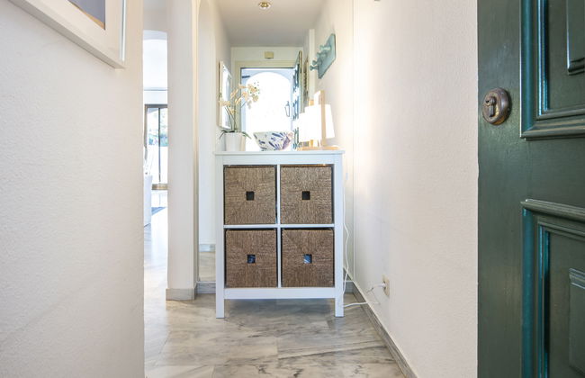 2 bedroom Apartment in Marbella with swimming pool and terrace - Photo 9