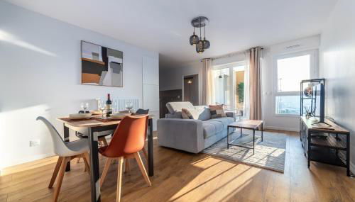 Vue Panoramique - Between Paris & Disneyland - Gare à 10min - Parking Souterrain Privé - - Foto 4