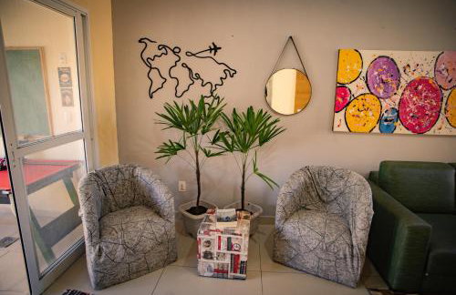 Casa 3 min Shopping Pelotas- Com 1 Suíte, 2 Quartos Climatizados, Piscina e Estacionamento 2 carros - Foto 8