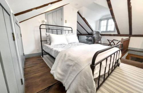 Historic Estate - 5 min to Mohawk Mt Ski Resort - Foto 11