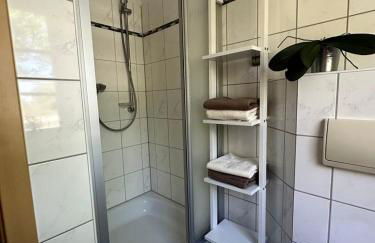 Schön gelegene und gemütliche Ferienwohnung am Weserufer - Foto 24