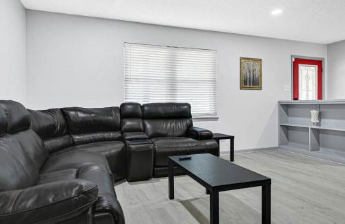 Updated 5BR Baytown Home | Sleeps 12 |Patio&Grill - Foto 20