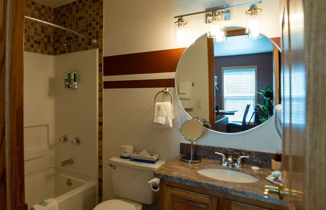 Alpenglow Three Bedroom Two Bath XL A17 - Photo 10