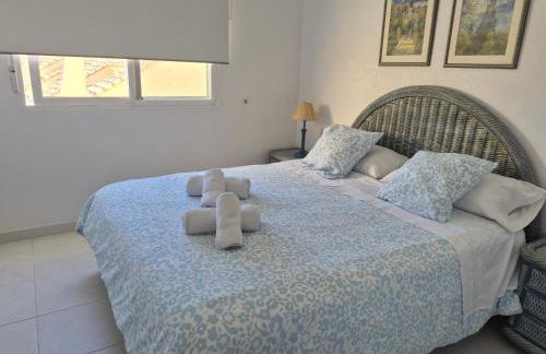 Estupendo apartamento en primera línea de playa y con vistas al mar - Foto 27