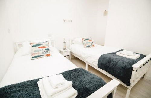 Sea View Beachfront House - Photo 33