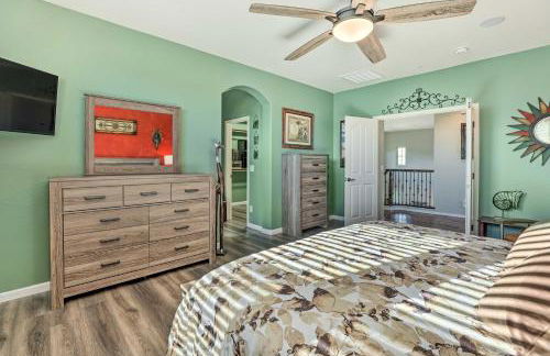 Game Room, Serene Backyard! Luxe Goodyear Home - Foto 22